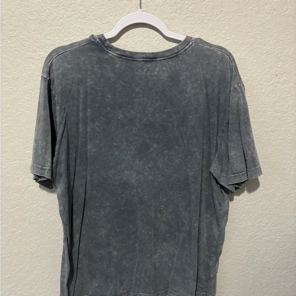 Axelion Gray Graphic Tee - Picture 3 of 3